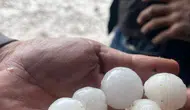 Ankara’da Dolu Yağışı Etkili Oldu: Gölbaşı Beyaza Büründü