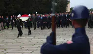 Bakan Osman Aşkın Bak Gençlik Haftası’nda Anıtkabir’i Ziyaret Etti
