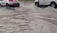 Ankara’da Sağanak Etkili Oldu: Yollar Göle Döndü