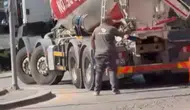 Ankara Sincan'da Beton Mikserinden Yola Beton Döküldü