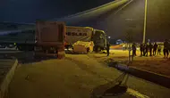 Ankara Sincan'da Hafriyat Kamyonu Tıra Çarptı: 1 Yaralı