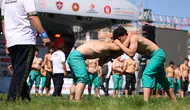 Keçiören'de Karakucak Güreş Festivali'nde Pehlivanlar Ödüllendirildi
