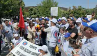 Doruk Madencilik İşçileri Hak Ediş İçin Ankara Garı'na Yürüdü