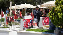 Ankara’da Şehitliklerde Bayram Arefesi Ziyareti ve Dualar