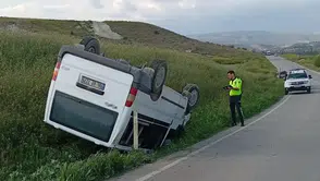 Ankara Beypazarı’nda Minibüs Devrildi: 1 Kişi Hayatını Kaybetti