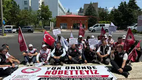 ÜNİPERSEN’den YÖK Önünde Tayin-Nakil Sistemi İçin Çağrı