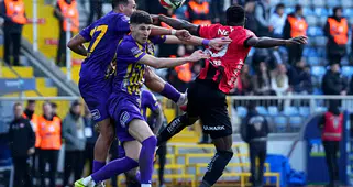 Gençlerbirliği Deplasmanda Son Dakikada Yıkıldı