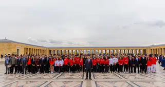 TMOK Başkanı Çakır ve Heyet Anıtkabir’i Ziyaret Etti