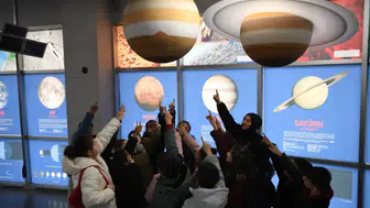 Mamak’ta Öğrenciler Uzayı Keşfetti: Ali Kuşçu Gökbilim Merkezi’ne Yoğun İlgi