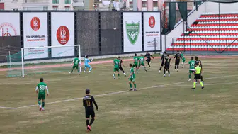 Bağlumspor Bozanspor'u 2-0 Geçerek BAL'da Zirveye Ortak Oldu