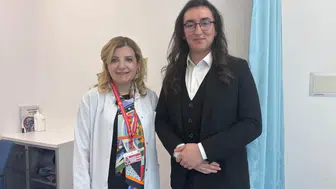 Görme Kaybıyla Hastanede Ders Çalıştı, Şimdi Tıp Öğrencisi: MS'li Ege Ünal