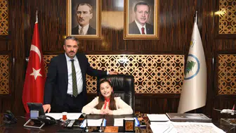 Pursaklar’da 23 Nisan’da Belediye Koltuğu Miray Özayaz’da