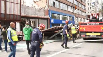 Ankara Ulus’ta Yıkım Faciası: Platform Yola Çöktü, 3 Kişi Yaralandı