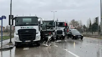 Ankara’da Beton Mikserleri Çarpıştı: 1 Yaralı