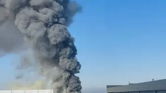 Ankara Sincan’da Fabrika Yangını: Ekipler Sevk Edildi