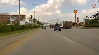 Sincan’da Makas Atan Kamyonet Zincirleme Kazaya Neden Oldu