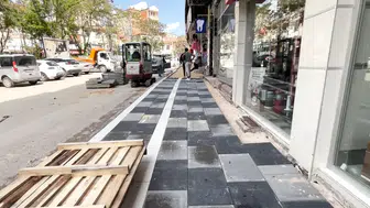 Şereflikoçhisar’da Kaldırım Yenileme Çalışmalarıyla Modern Görünüm