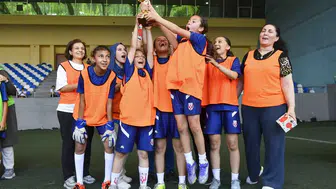 ABB FOMGET’ten Anne-Kız Futbol Turnuvası: Tribünden Sahaya
