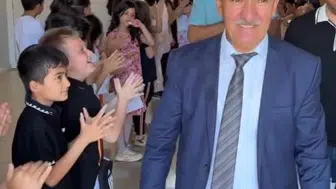 Akyurt'ta Emekli Olan Öğretmene Öğrencilerinden Duygulandıran Veda