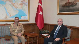 Bakan Yaşar Güler, Irak’ın Ankara Askerî Ataşesi’ni Kabul Etti