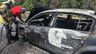 Ankara Elmadağ’da Seyir Halindeki Otomobil Alev Aldı