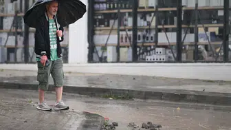 Ankara’da sağanak yağış etkili oldu: Sokaklarda su birikintisi oluştu