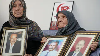 15 Temmuz'da 3 Yakınını Şehit Veren Anne Acısını Unutamıyor