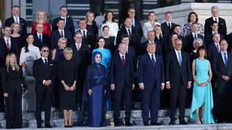 NATO Liderleri Cumhurbaşkanlığı Külliyesi'nde Aile Fotoğrafı Çektirdi