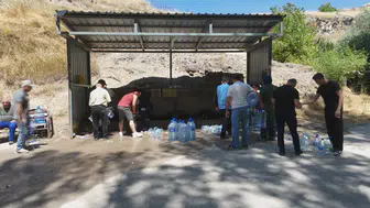 Ankara'da 3 Günlük Su Kesintisi Sonrası Vatandaşlar Çeşmelere Koştu