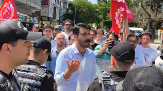 Ankara'da NATO Karşıtı İzinsiz Eyleme Polis Müdahale Etti