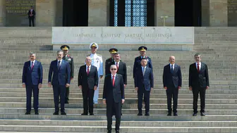 Cumhurbaşkanı Erdoğan ve YAŞ Üyeleri Anıtkabir'i Ziyaret Etti