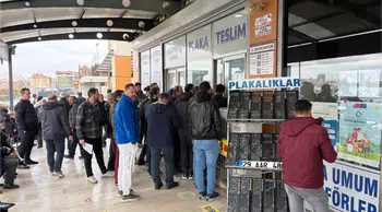 Ankara’da APP Plaka Değişiminde Son Gün Yoğunluğu: Uzun Kuyruklar Oluştu