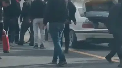 Ankara-Konya Yolunda Seyir Halindeki Otomobil Alev Aldı