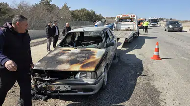 Ankara Elmadağ'da Seyir Halindeki Otomobil Alev Aldı