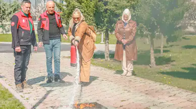 Keçiören Belediyesi'nden Afet Farkındalık Eğitimi: Yangınla Mücadele Teknikleri Öğretildi