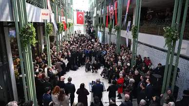 Mansur Yavaş, Yıkılmayı Bekleyen Esat Semt Hali'ni Kültür Merkezi Olarak Ankara'ya Kazandırdı