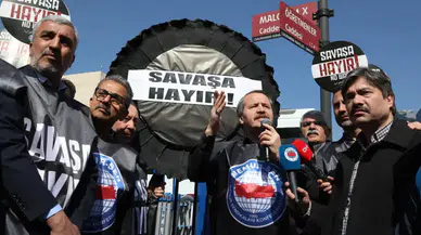 Siyah Çelenk Bırakıldı