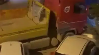 Ankara’da Kontrolden Çıkan Tır 9 Araca Çarptı: Maddi Hasar Oluştu