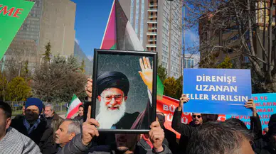 İran’ın Ankara Büyükelçiliği’nde Bayraklar Yarıya İndirildi