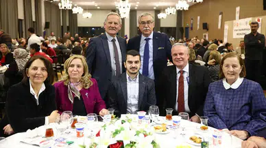 Güner, Zübeyde Hanım Tesisi'nde Rumeli ve Balkan Derneklerini İftarda Ağırladı