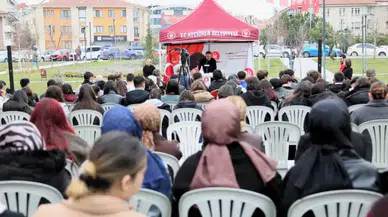 Keçiören’de Kütüphaneler Haftası’nda “Bir Diriliştir Çanakkale” Söyleşisi