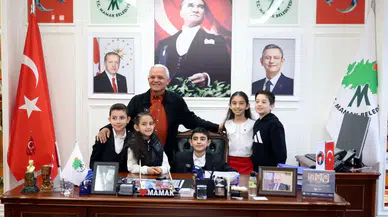 Mamak’ta 23 Nisan’da Makam Koltuğu Çocuklara Devredildi