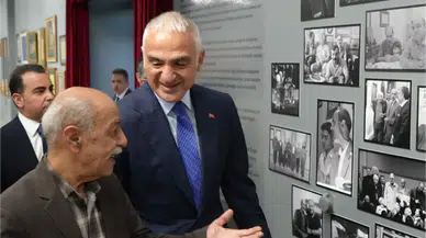 Bakan Ersoy: “Fuadname hat ve ebruda geniş bir sanat penceresi”