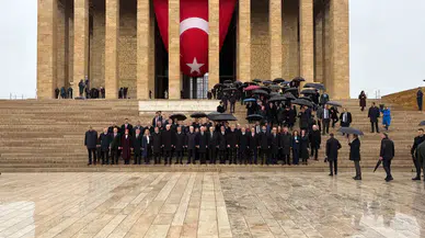 Anıtkabir’de 23 Nisan Töreni: Devlet Erkanı Atatürk’ü Andı