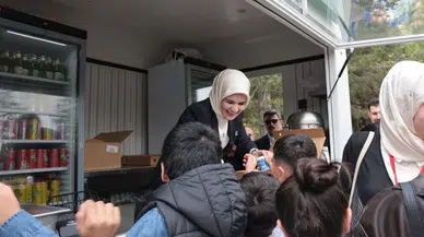 Bakan Göktaş, Başarılı Sporcu Gençlerle Ankara’da Buluştu