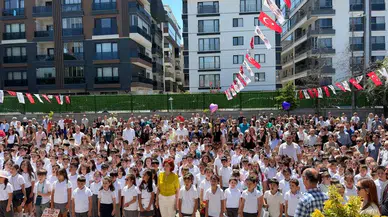 Yaklaşık 18 Milyon Öğrenci Karne Alarak Yaz Tatiline Başladı
