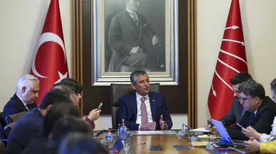 Özgür Özel’den Yeni Parti İddialarına Açıklama