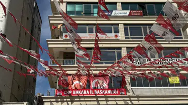 CHP Ankara İl Başkanlığı Binası Önünde Gerginlik Yaşandı