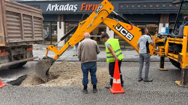 Mamak'ta Yol Çöktü, Araç Kameraya Böyle Yansıdı