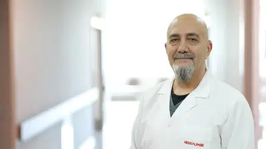 Uzmandan Uyarı: Uzun Yolculuklarda Bacakta Pıhtı Riski Artıyor